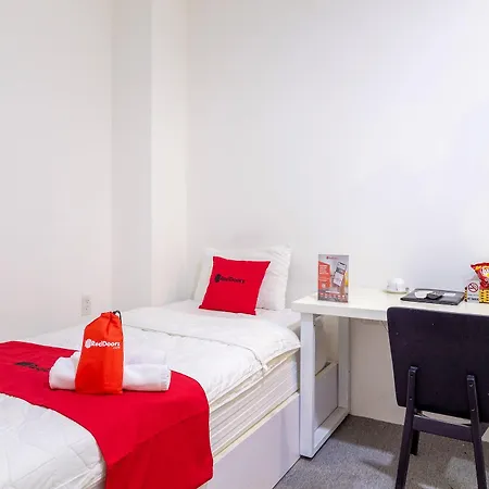 Room At Saigon